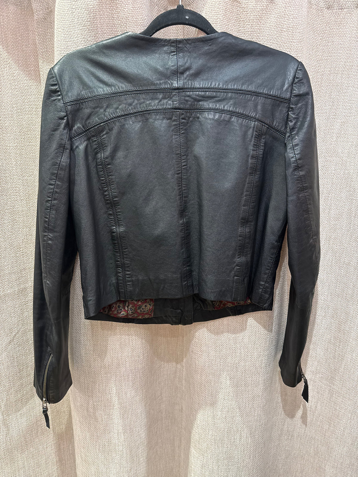 Veste cuir noir I.Code doublure rouge T.38