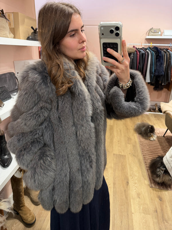 Manteau en vraie fourrure T.36/38 29/09