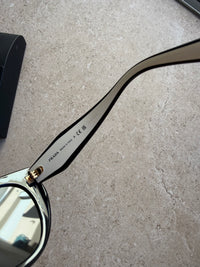 Lunettes Prada blanches neuves 24/07