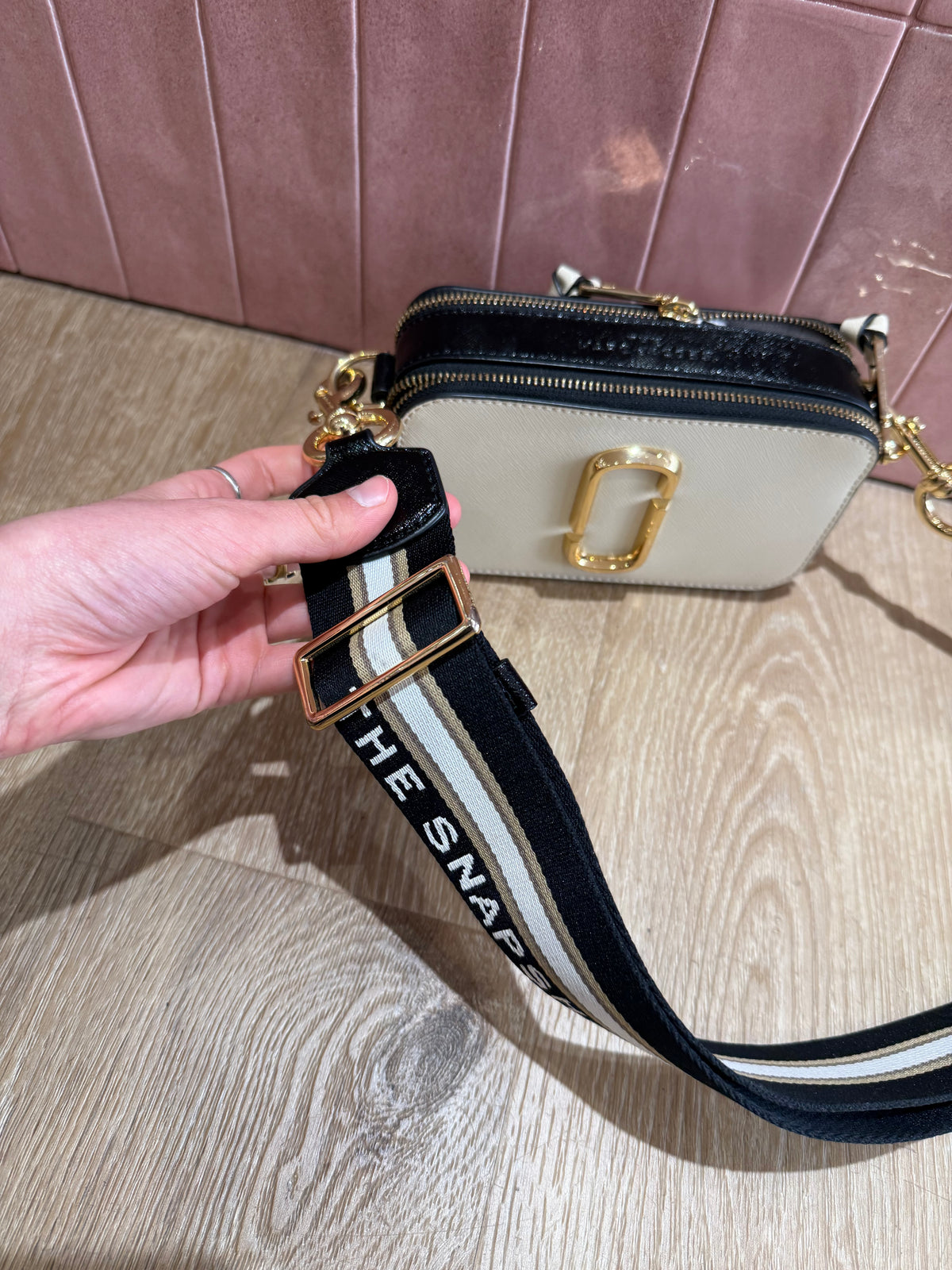 Sac Marc Jacobs beige noir