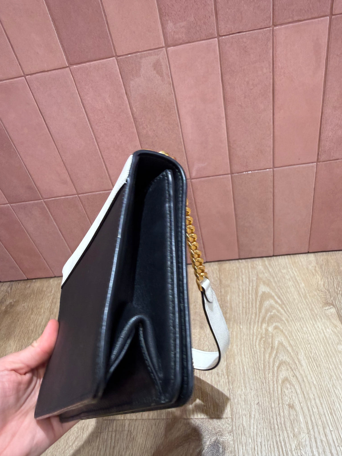 Sac Prada cahier chain