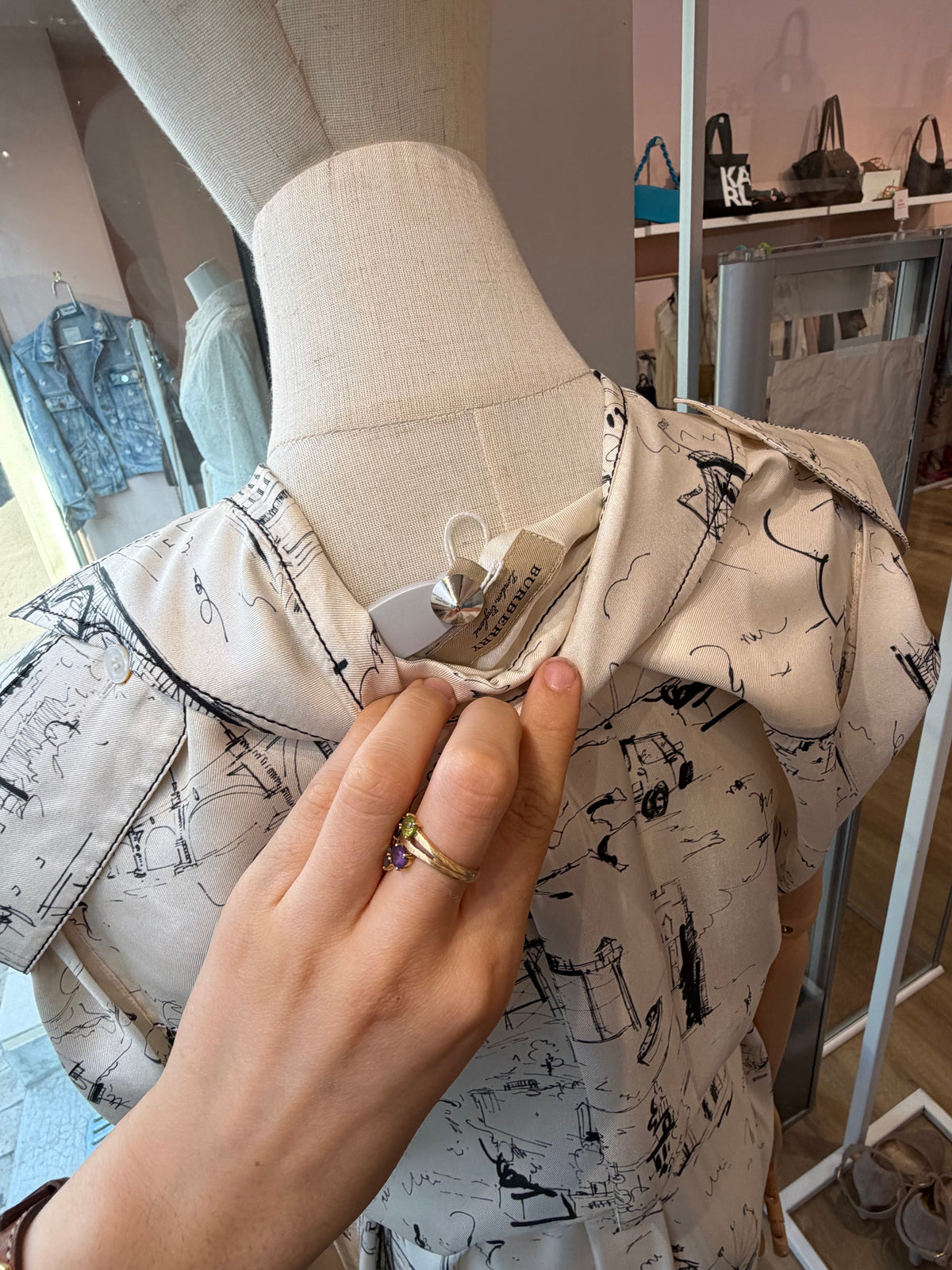 Robe en soie Burberry t.38 01/08