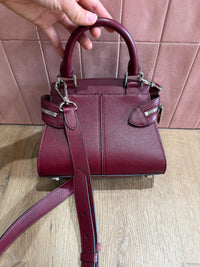 Petit sac bordeaux en cuir lancel 27/08
