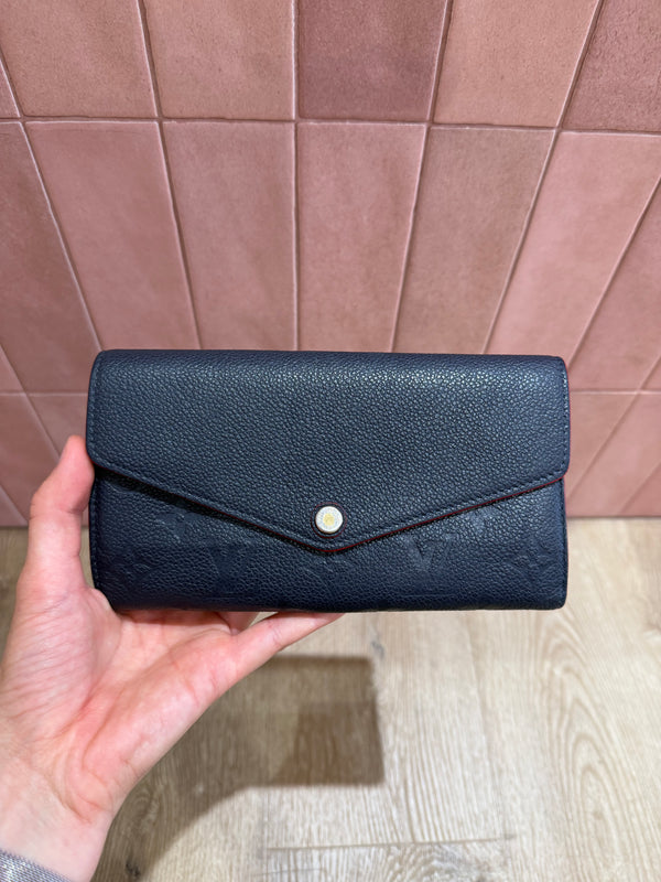 Porte-feuille louis Vuitton bleu marine 20/07