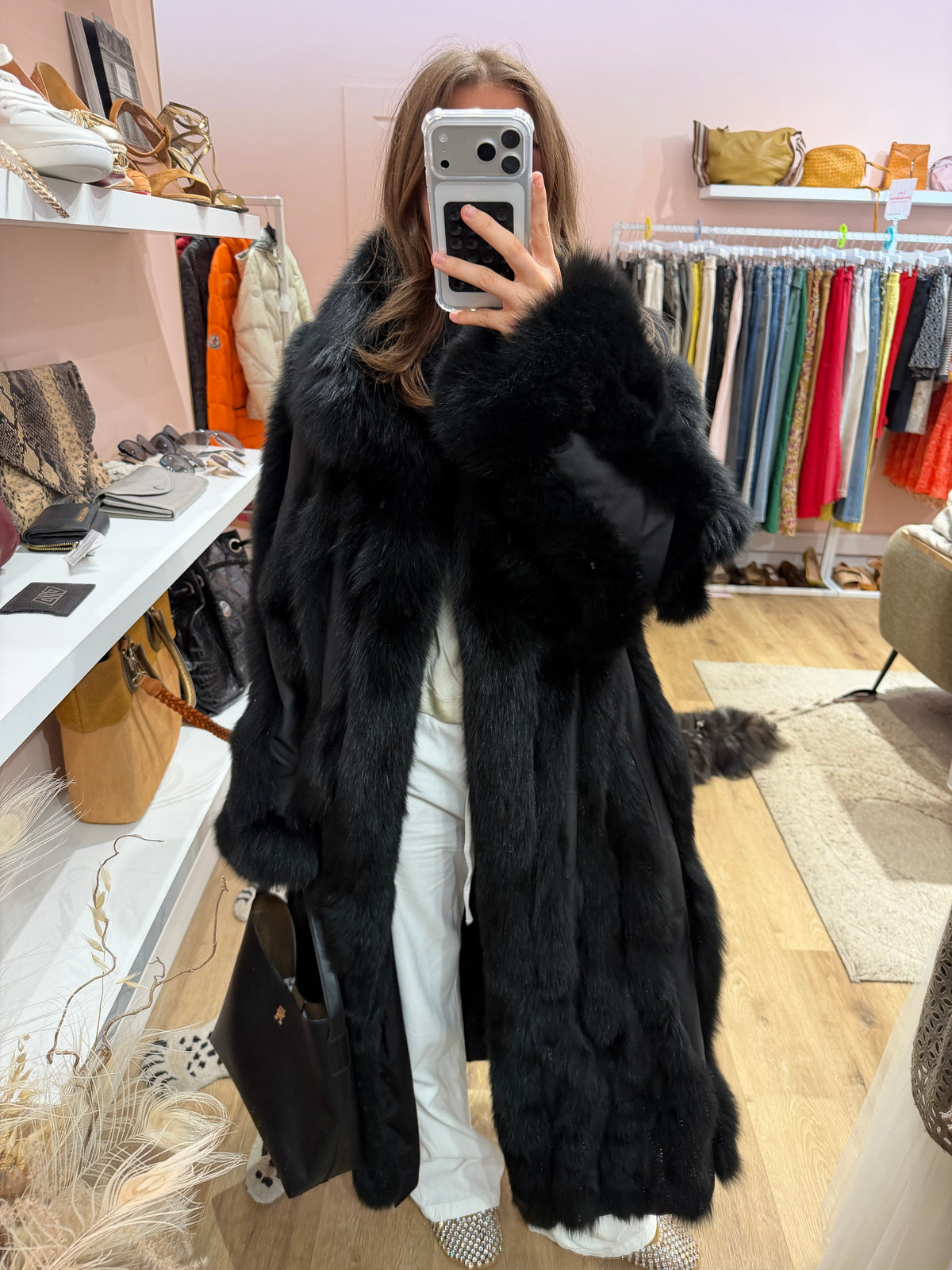 Manteau noir en fourrure T.38 à 42 renard 31/07