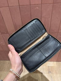 Portefeuille matelassé noir brillant Lancel