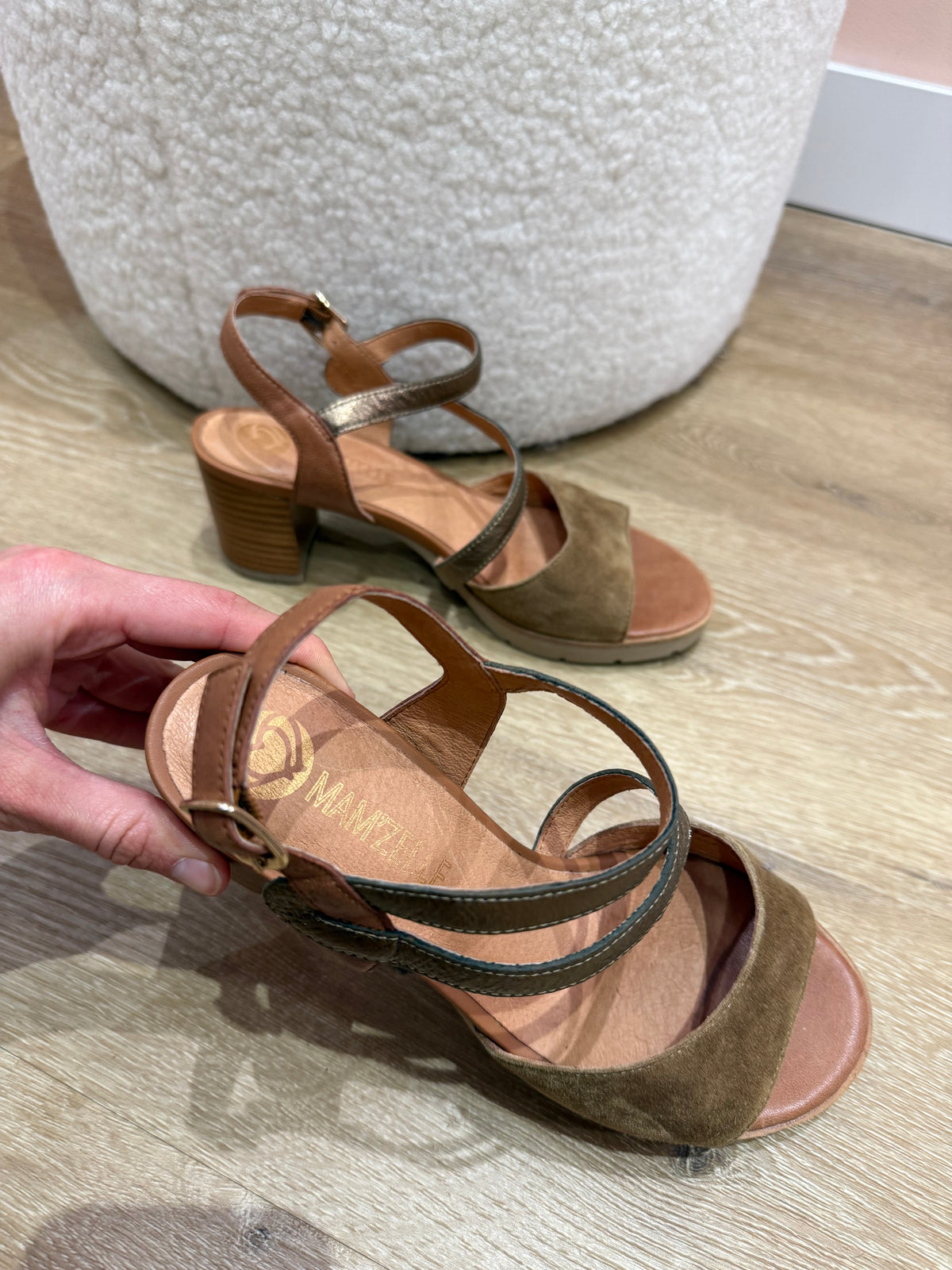 Sandales kaki et marron Mamzelle T.37