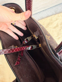 Sac Louis Vuitton en python et cuir d’autruche 15/08