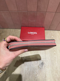 Compagnon rose Lancel