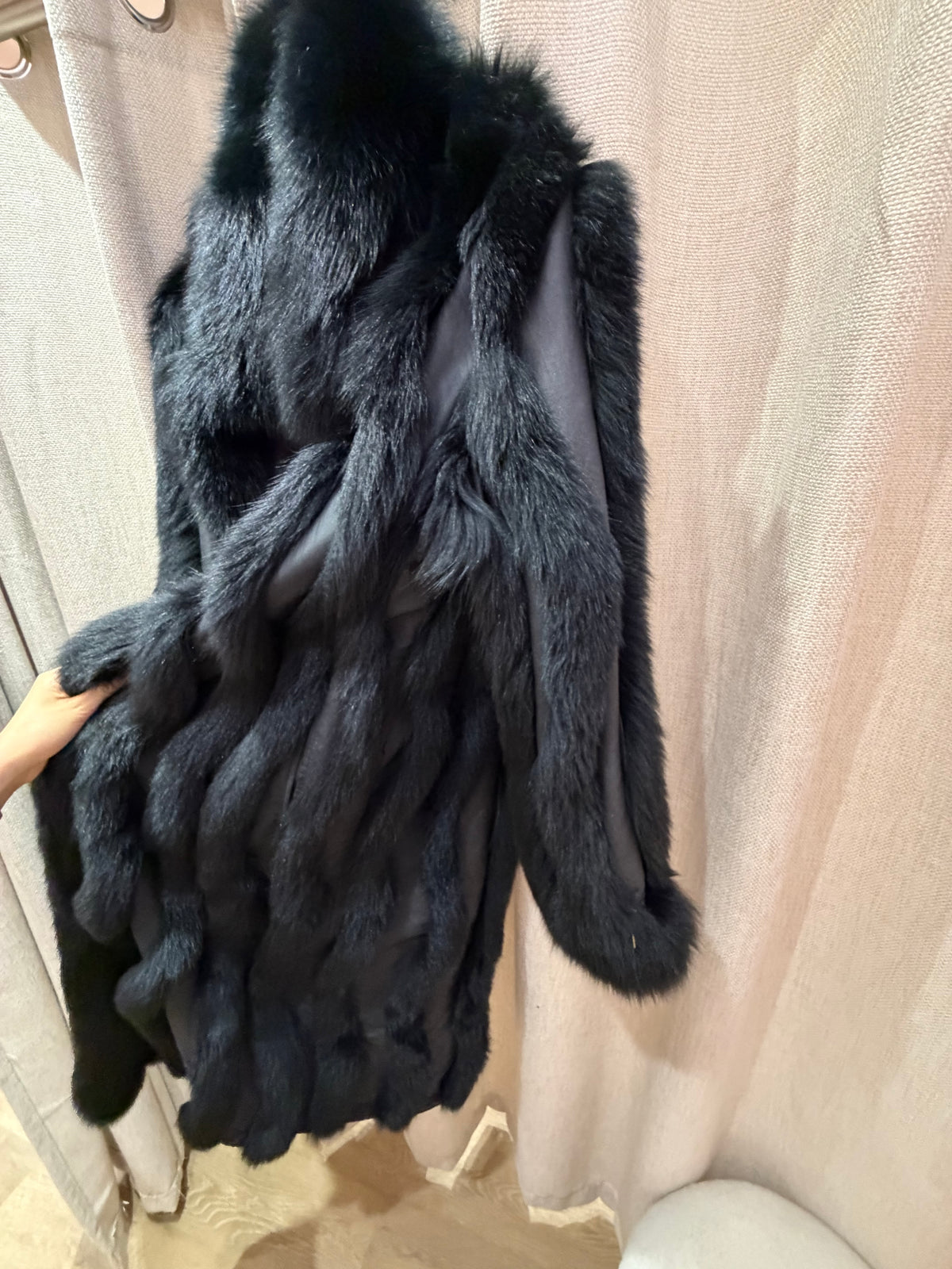 Manteau noir en fourrure T.38 à 42 renard 31/07