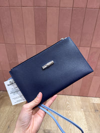 Pochette bleu marine Longchamp grande cuir