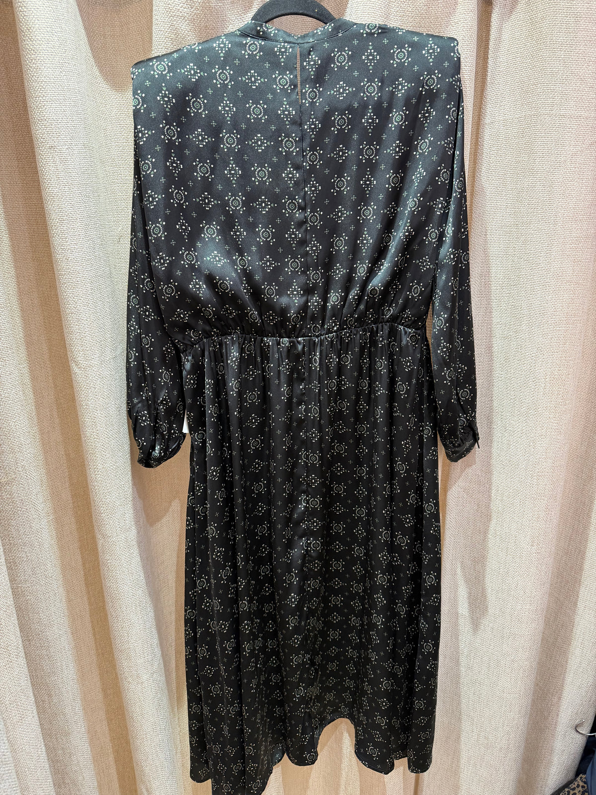 Robe longue en satin gris Claudie Pierlot T.38 25/10