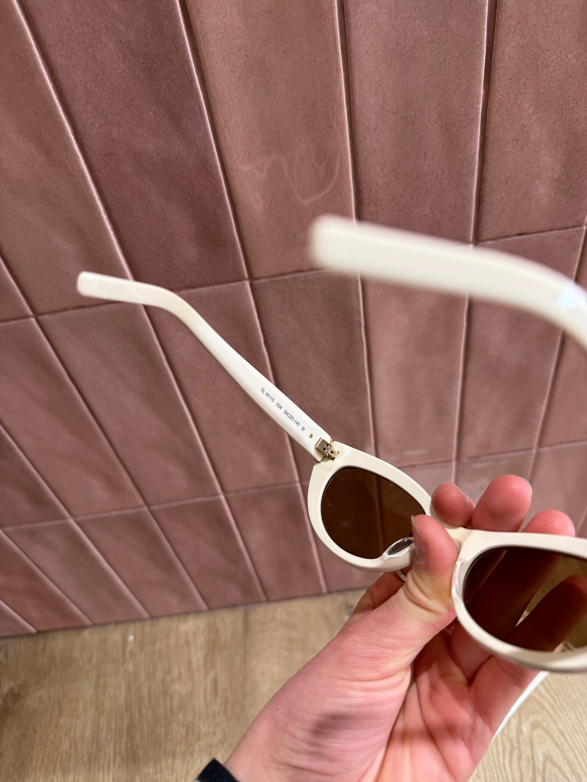 Lunettes de soleil Yves saint Laurent crème