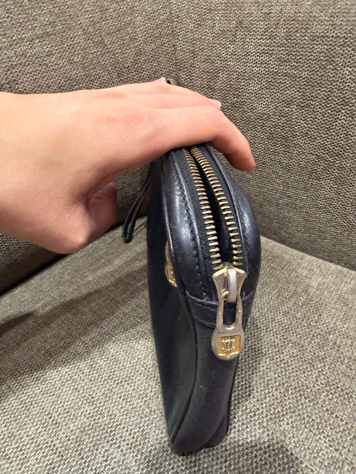 Pochette noire en cuir Céline 18/09
