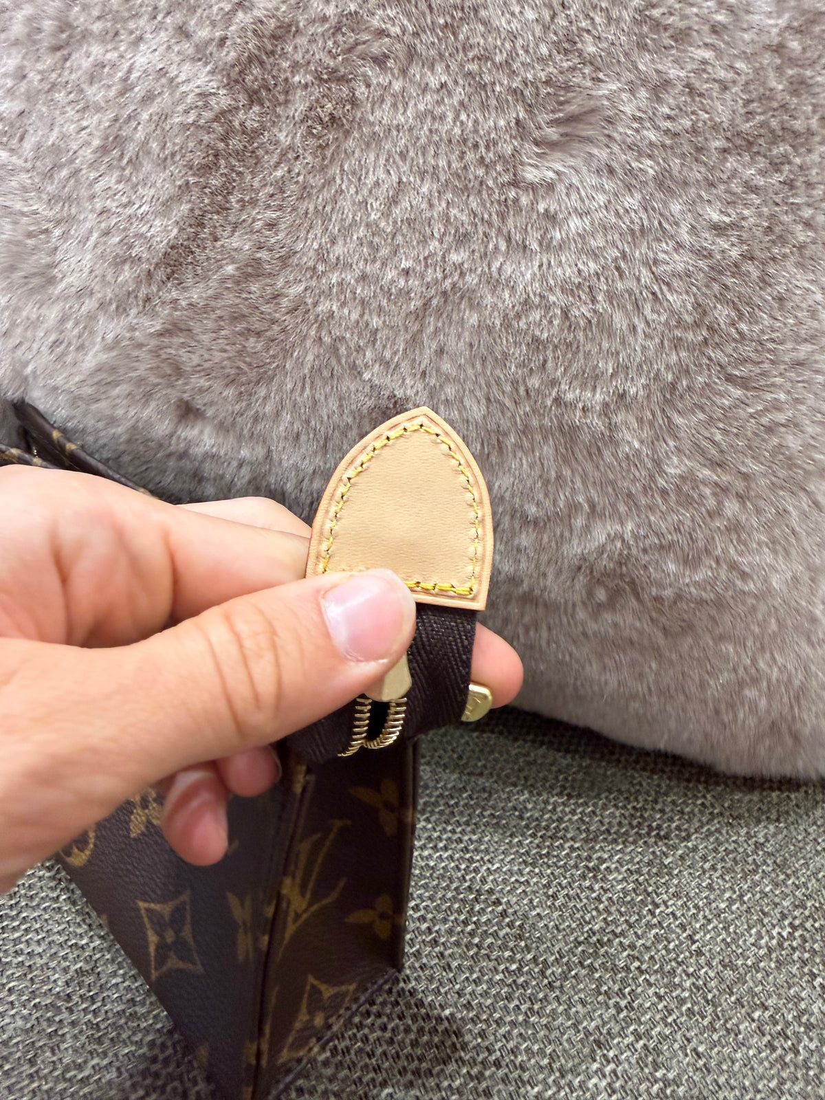 Louis Vuitton Pochette 23/06