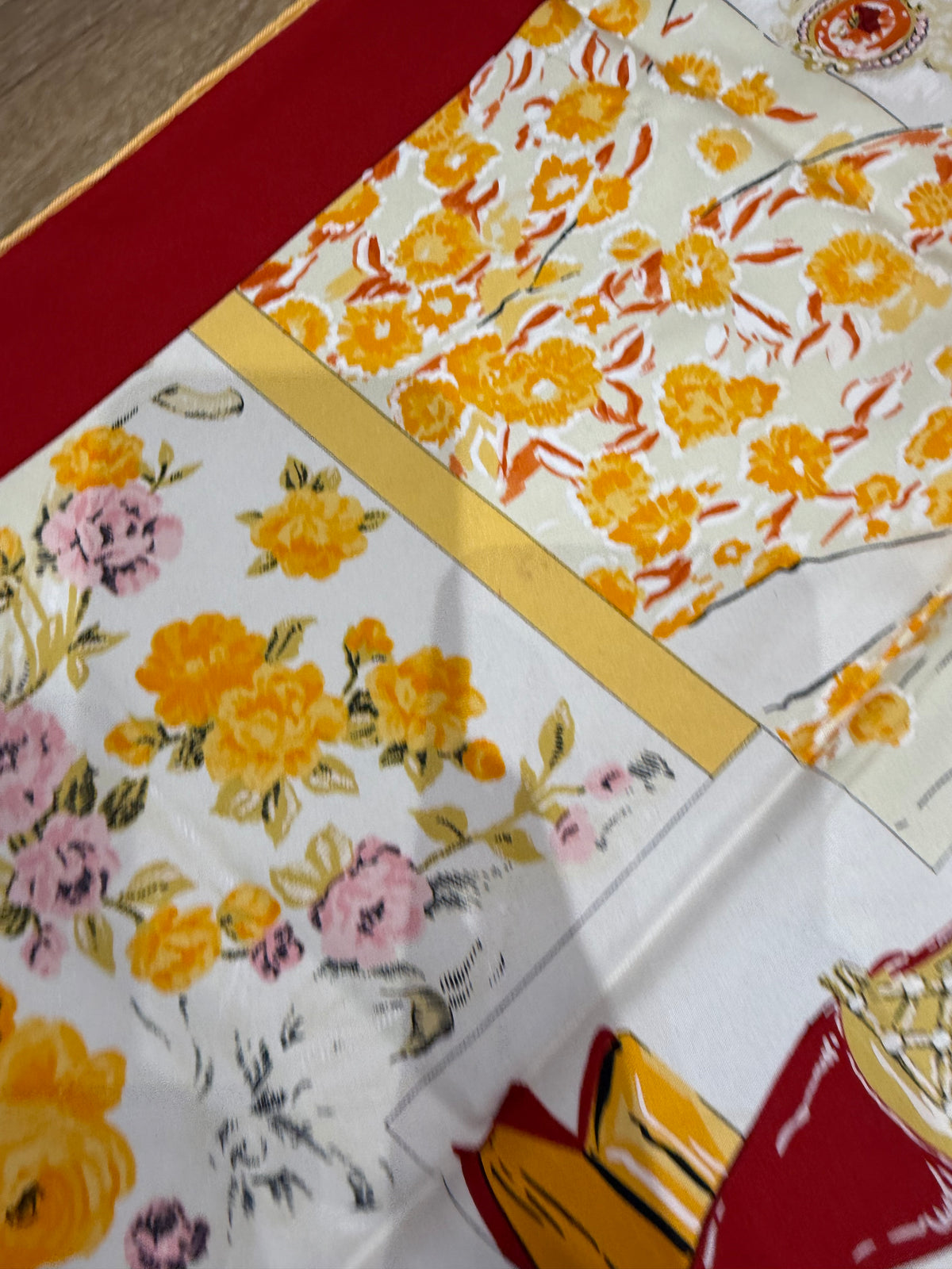 Foulard rose et beige Christian Dior