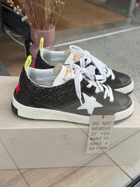 Baskets Noires Golden Goose 37