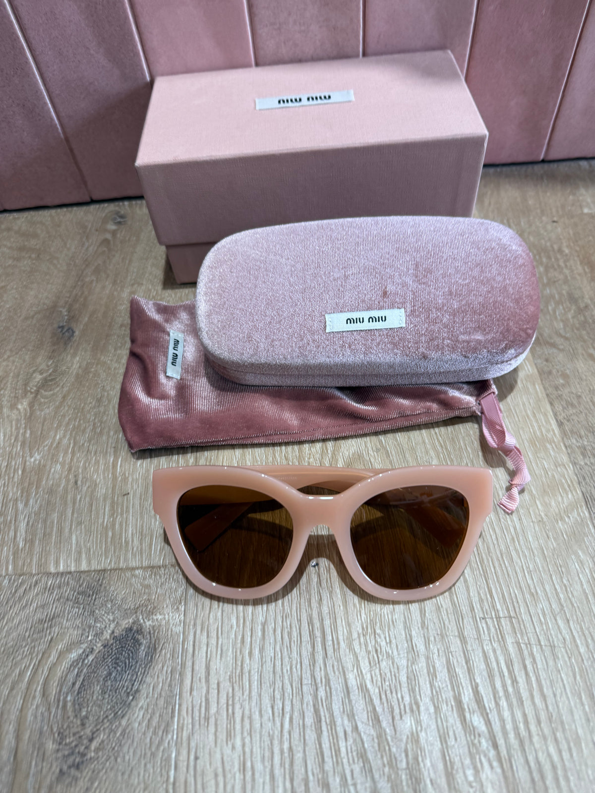 Lunettes de soleil miumiu