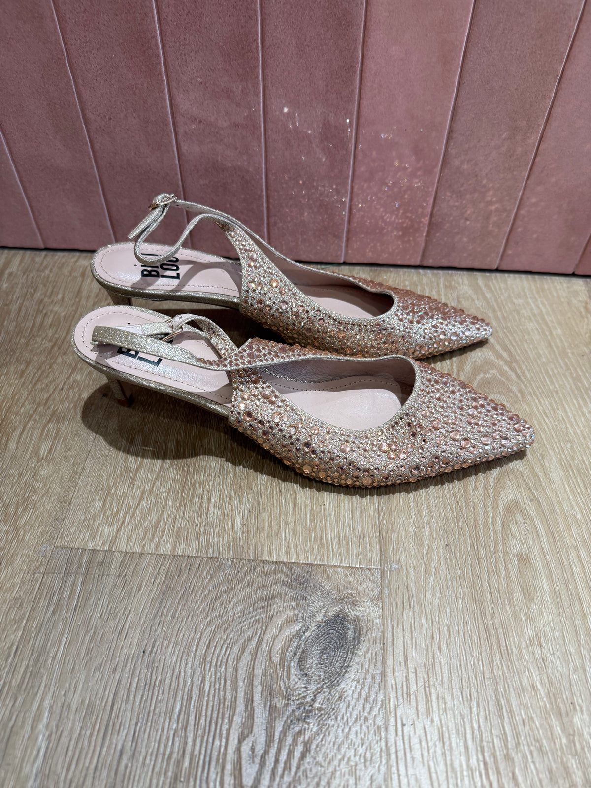 Sandales Bibi Lou Rose strass T.40/41 09/06