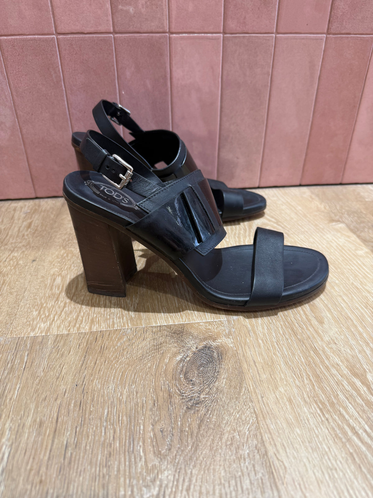 Sandales Tods Noir T.40 09/06