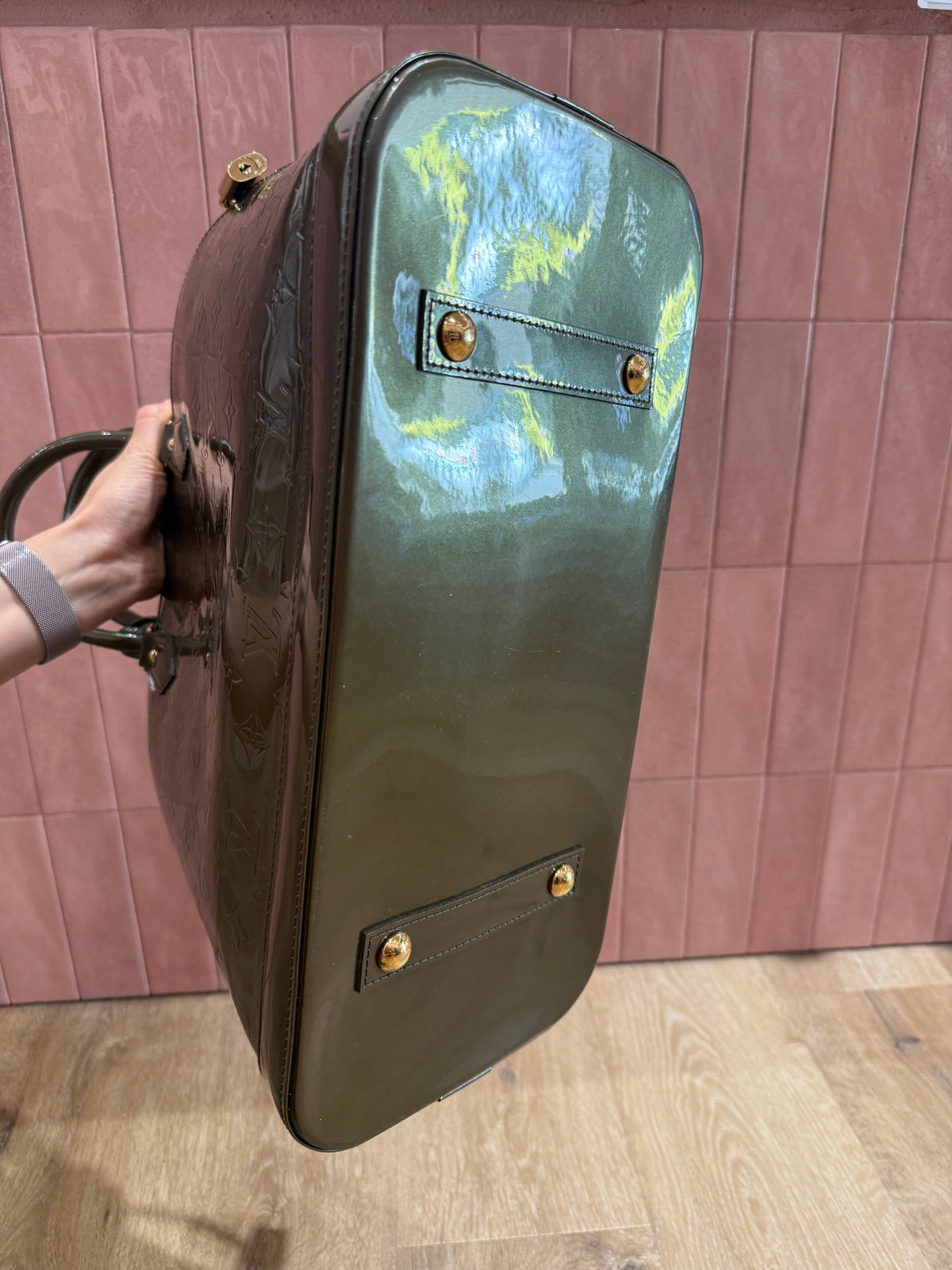 Sac vert olive Louis Vuitton Alma GM vente privée