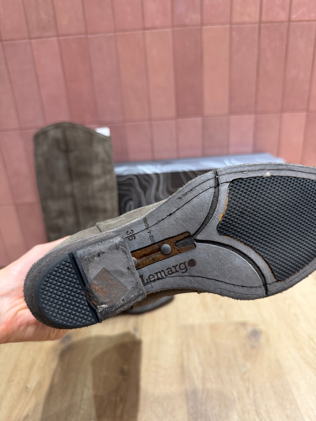 Bottes grises / L’Embargo T.37 16/10