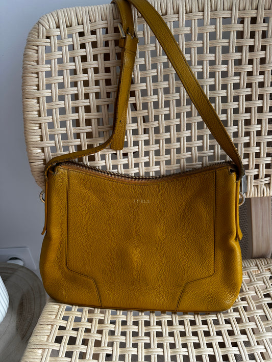 Sac jaune en cuir Furla