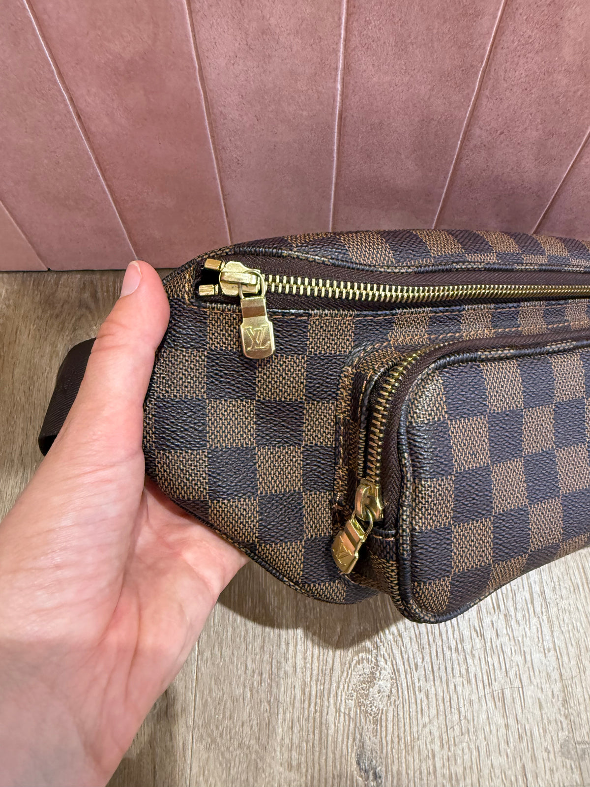 Banane sac Louis Vuitton damier Ébène 20/07