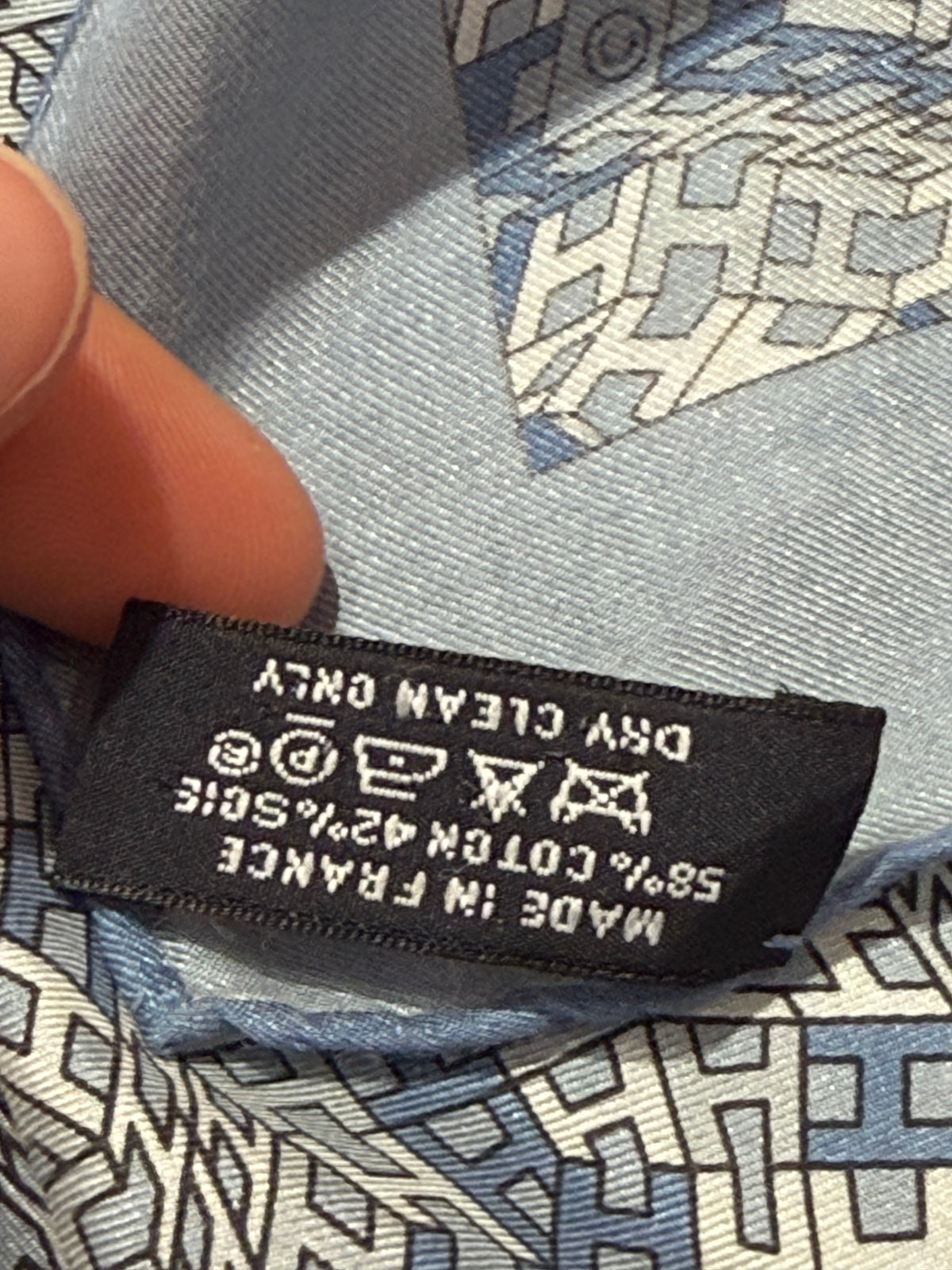 Foulard Hermès H soie + boîte