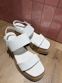 Sandales Intrend Blanc T.40 09/06
