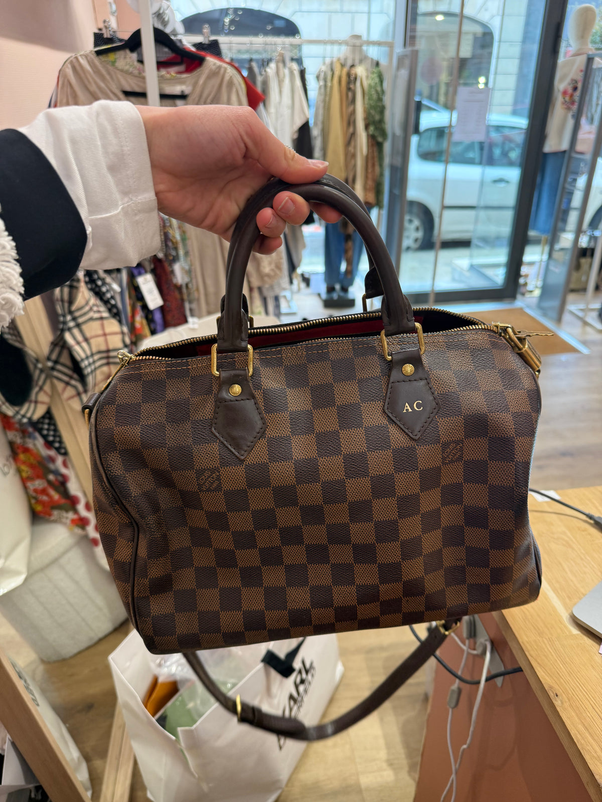 Sac speedy damier ébène Louis Vuitton taille 30