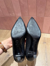 Escarpins noirs à talons Chanel, motif cuir - T.36 13/09