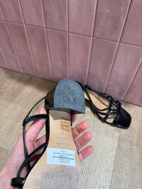 Sandales noires brillantes Minelli T.37