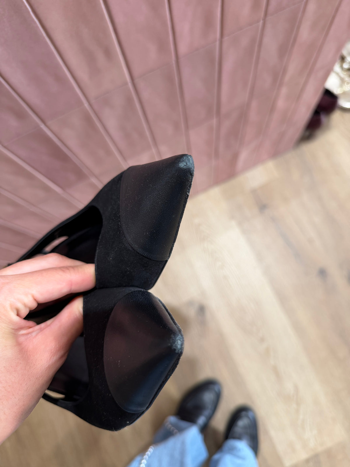 Escarpins noirs en daim T.39 Claudie Pierlot 01/09