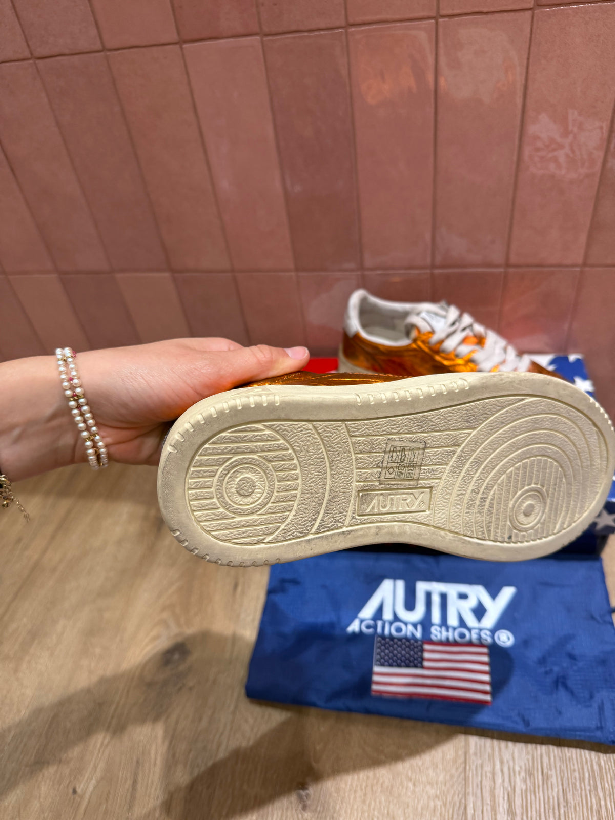 Baskets Autry Orange T.35