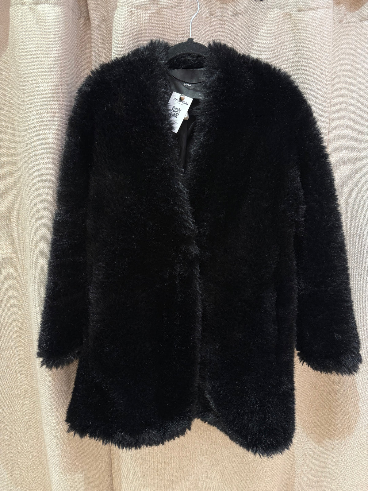 Manteau noir fausse fourrure Mango T.XL