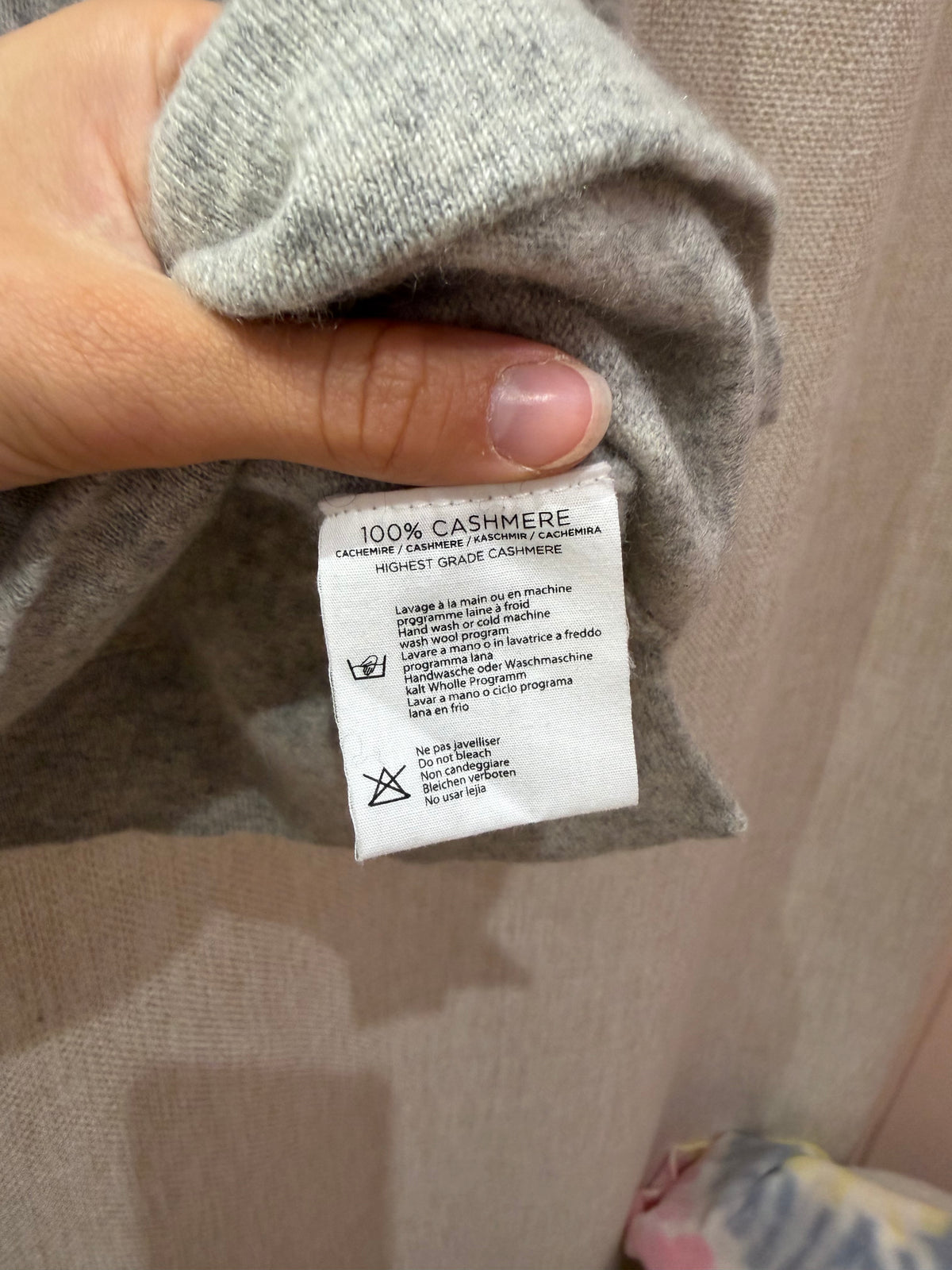 pull gris not shy en cachemire T.L 28/08