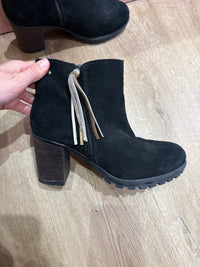 Bottines noires cuir talons marron Modsix - T.39