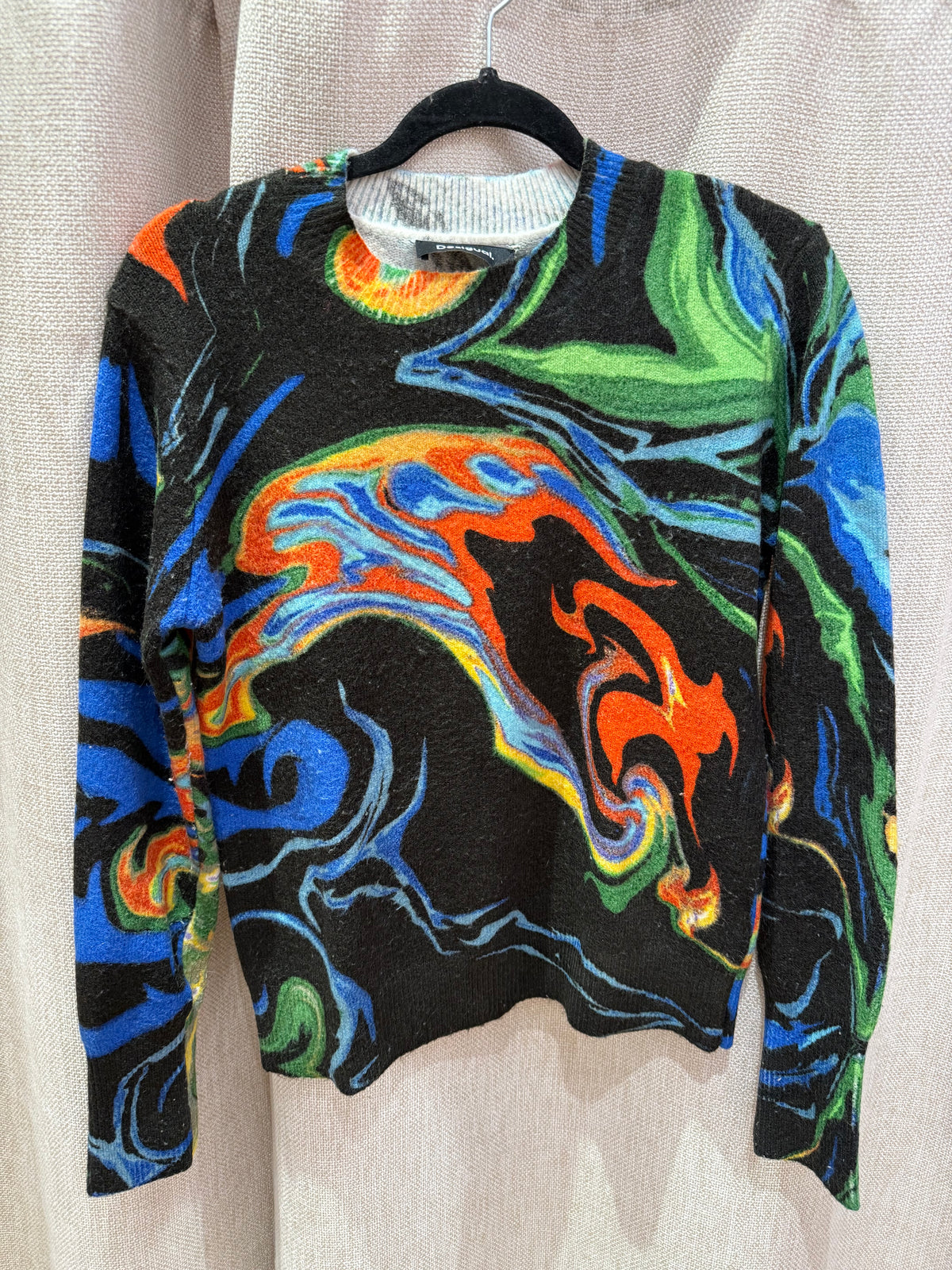 Pull noir et orange Desigual T.L