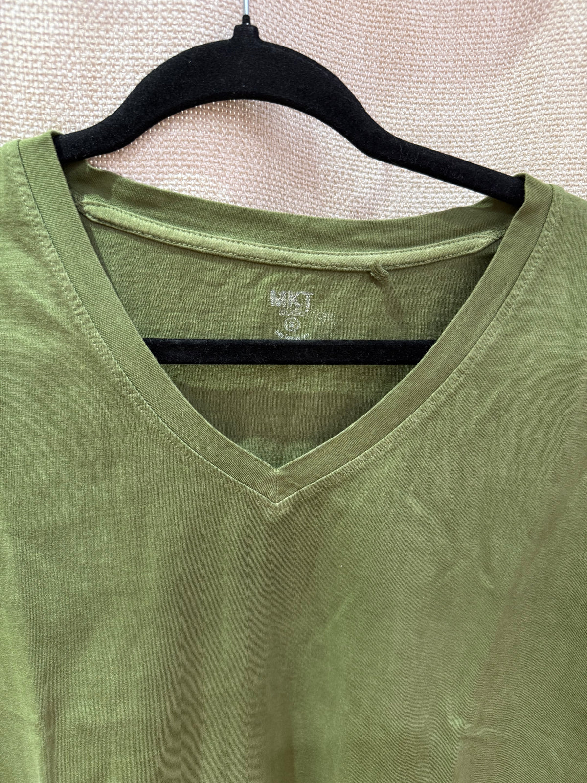 T-shirt vert et blanc MKT T.S 14/06