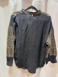 Blouse noire broderie beige Antik batik T.M 12/10