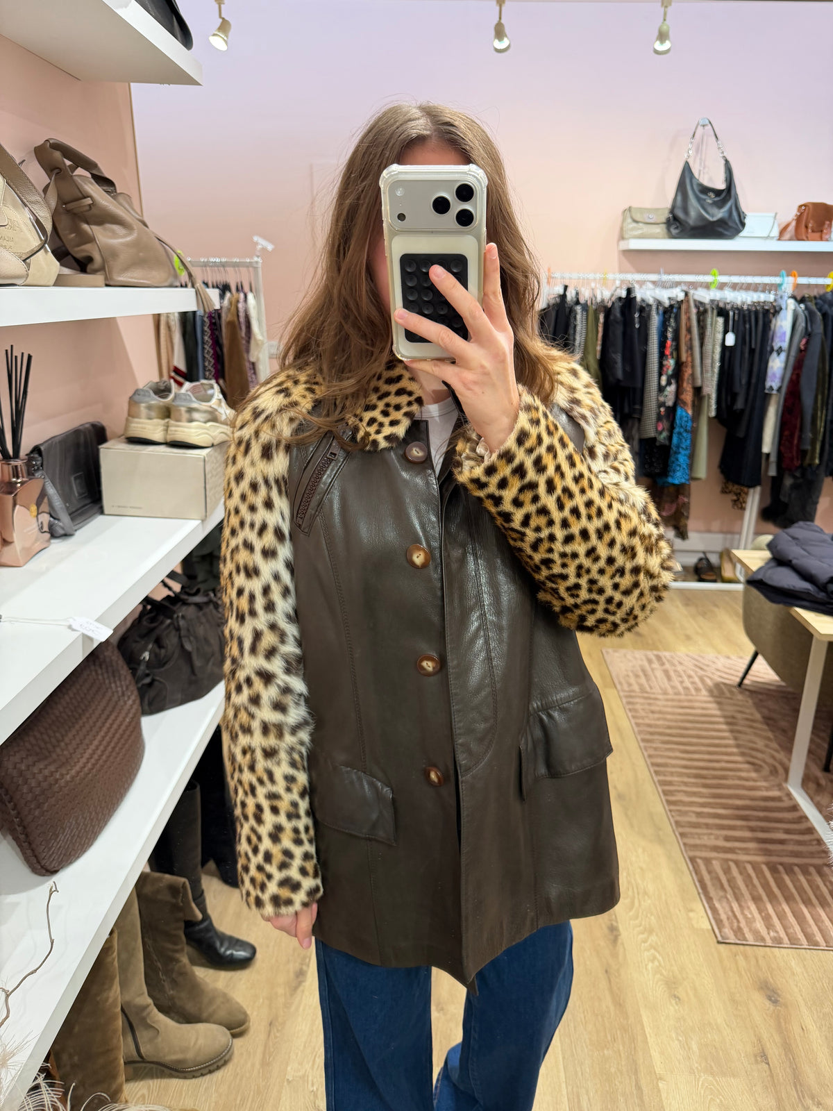 Veste en cuir vintage taille 36 fourrure 11/10