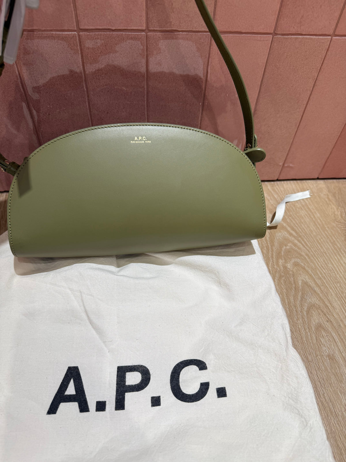 Sac vert APC très bon état