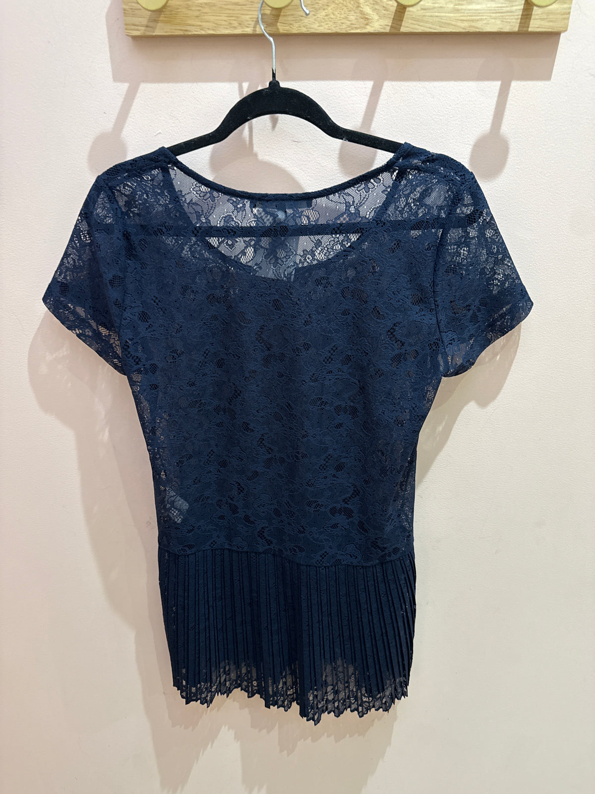Robe bleu marine dentelle T.40