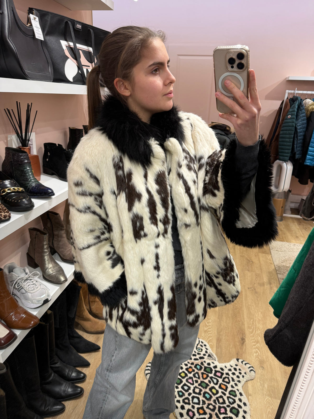 Veste lapin effet vache T.40