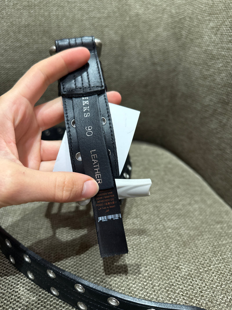 Ceinture en cuir ikks t.90 très bon état