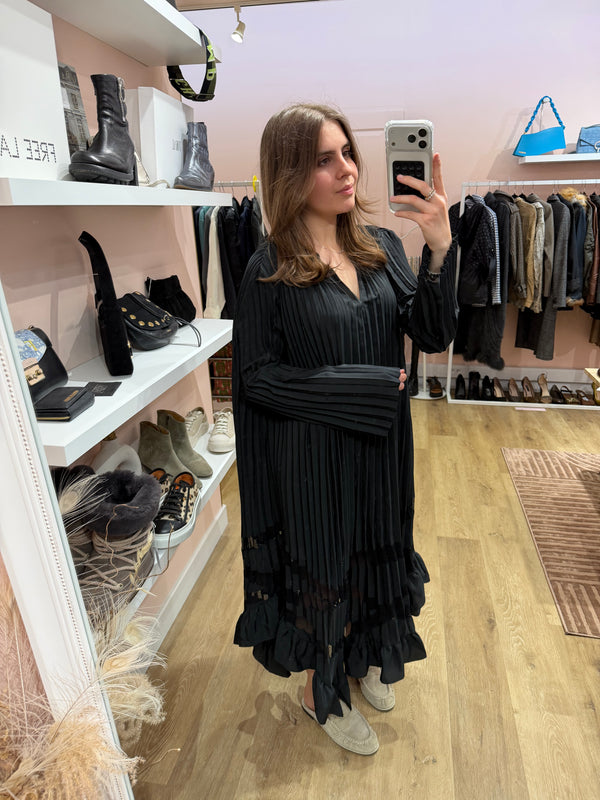 Claudie Pierlot - Robe noire plissée transparente, neuve avec étiquette - T.38 01/09