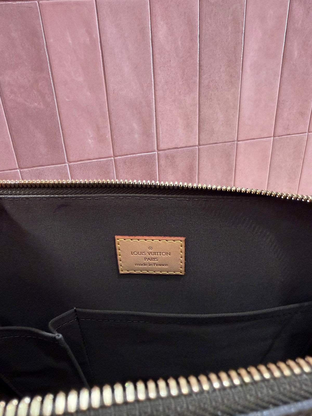 Sac vert olive Louis Vuitton Alma GM vente privée