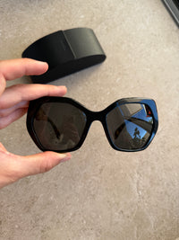 Lunettes Prada neuves 03/08