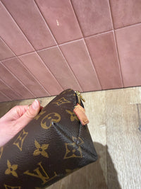 Pochette Louis Vuitton monogramme